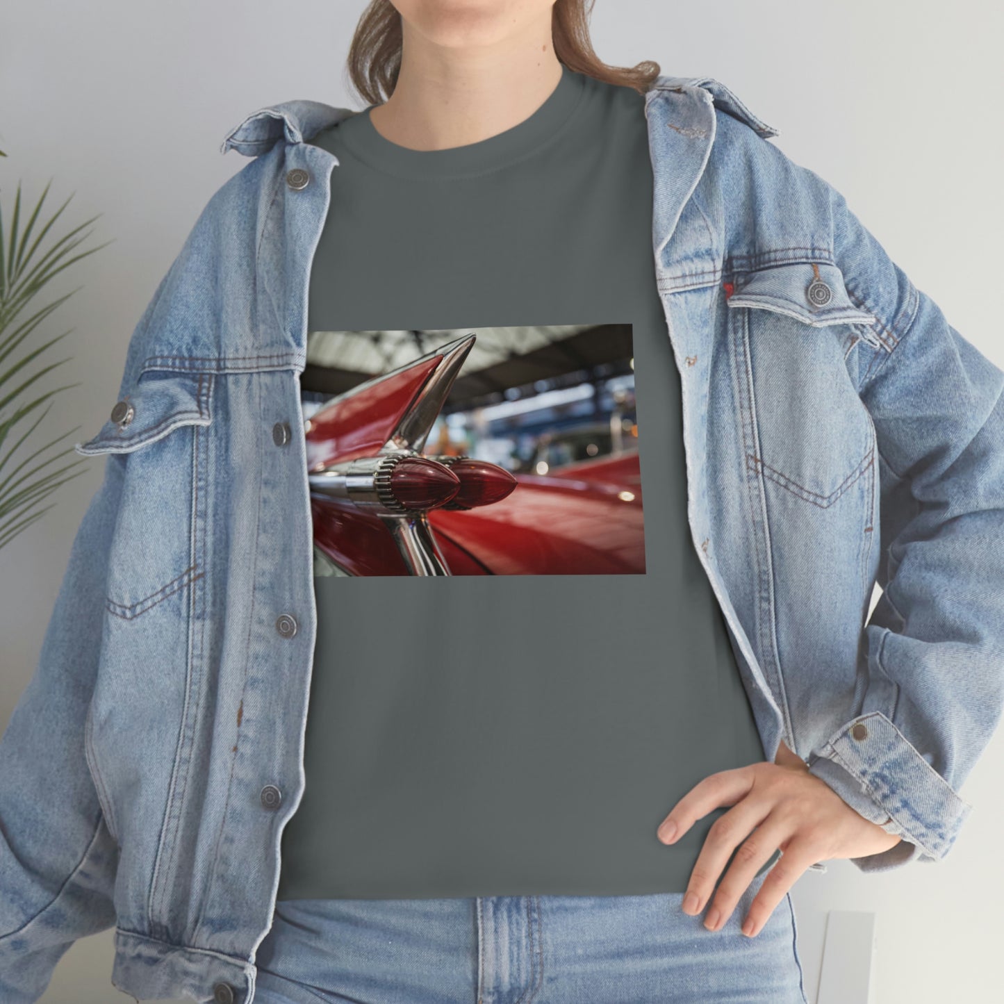 Cadillac-Unisex Heavy Cotton Tee